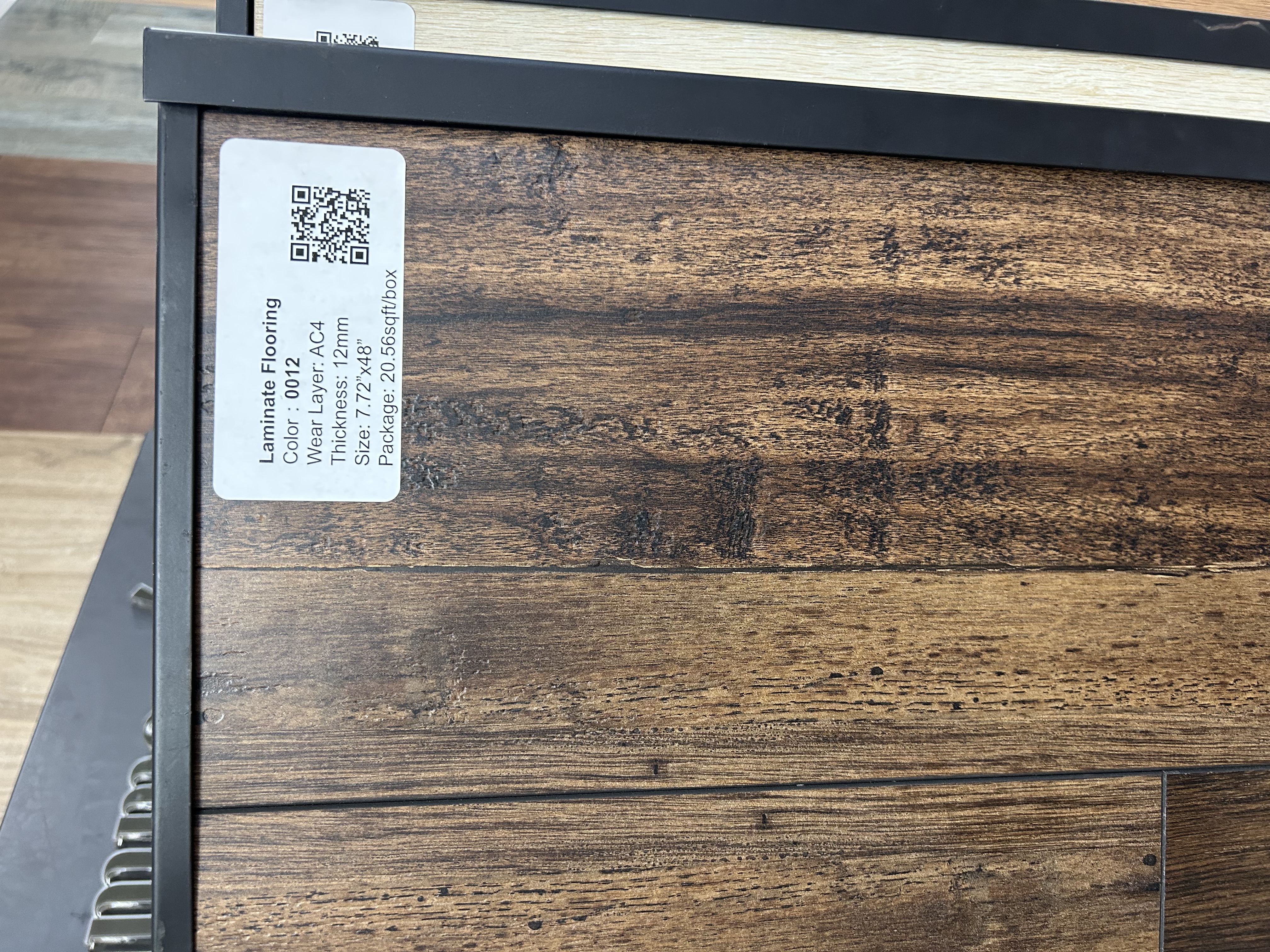 Laminate Flooring - 0012